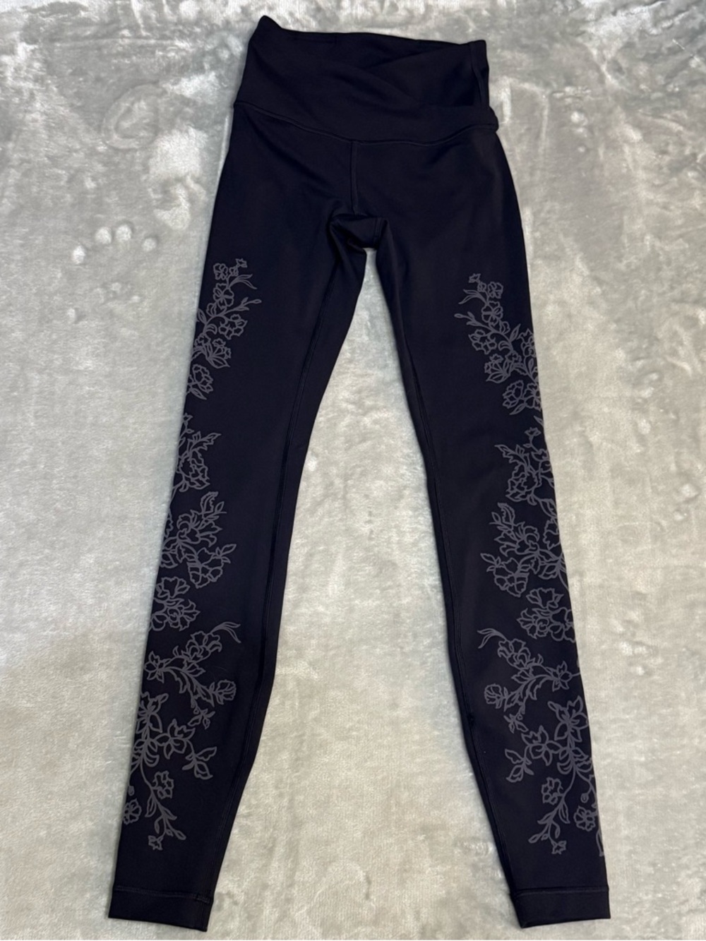 Lululemon Everlux Always On High-Rise Back Floral Flocked Leggings Size 2